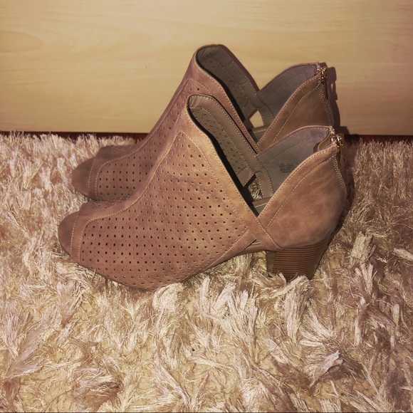 Open Toe Booties - Picture 2 of 3